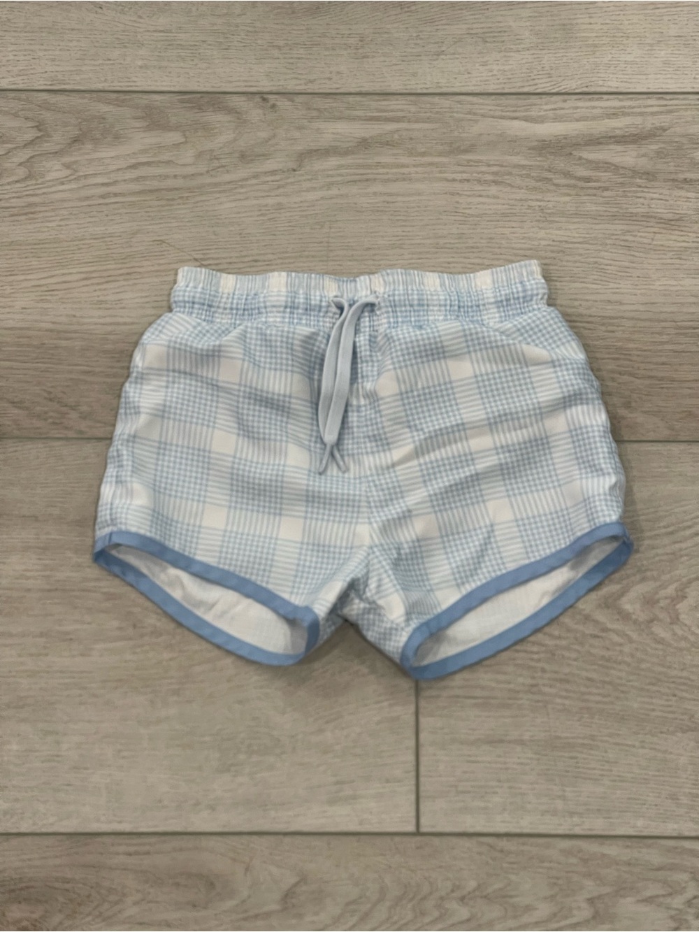 Minnow boys sunwashed plaid boardie, size 5/6T VGUC